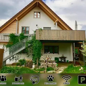 homely-stay-in-a-modern-green-dream.com-bavaria.com/