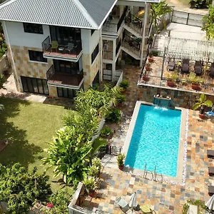 lodoicea-apartments.maheislandhotels.com/