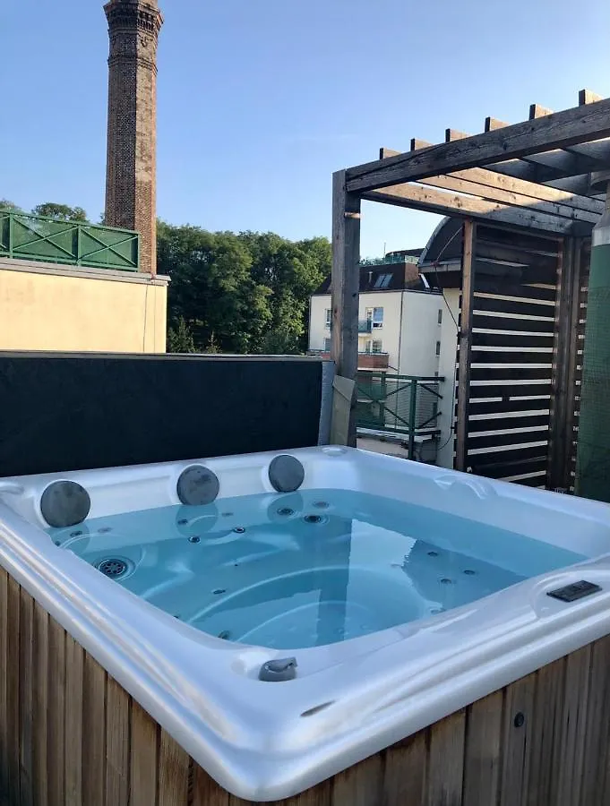 Romantic Studio With Jacuzzi Prague Apartment